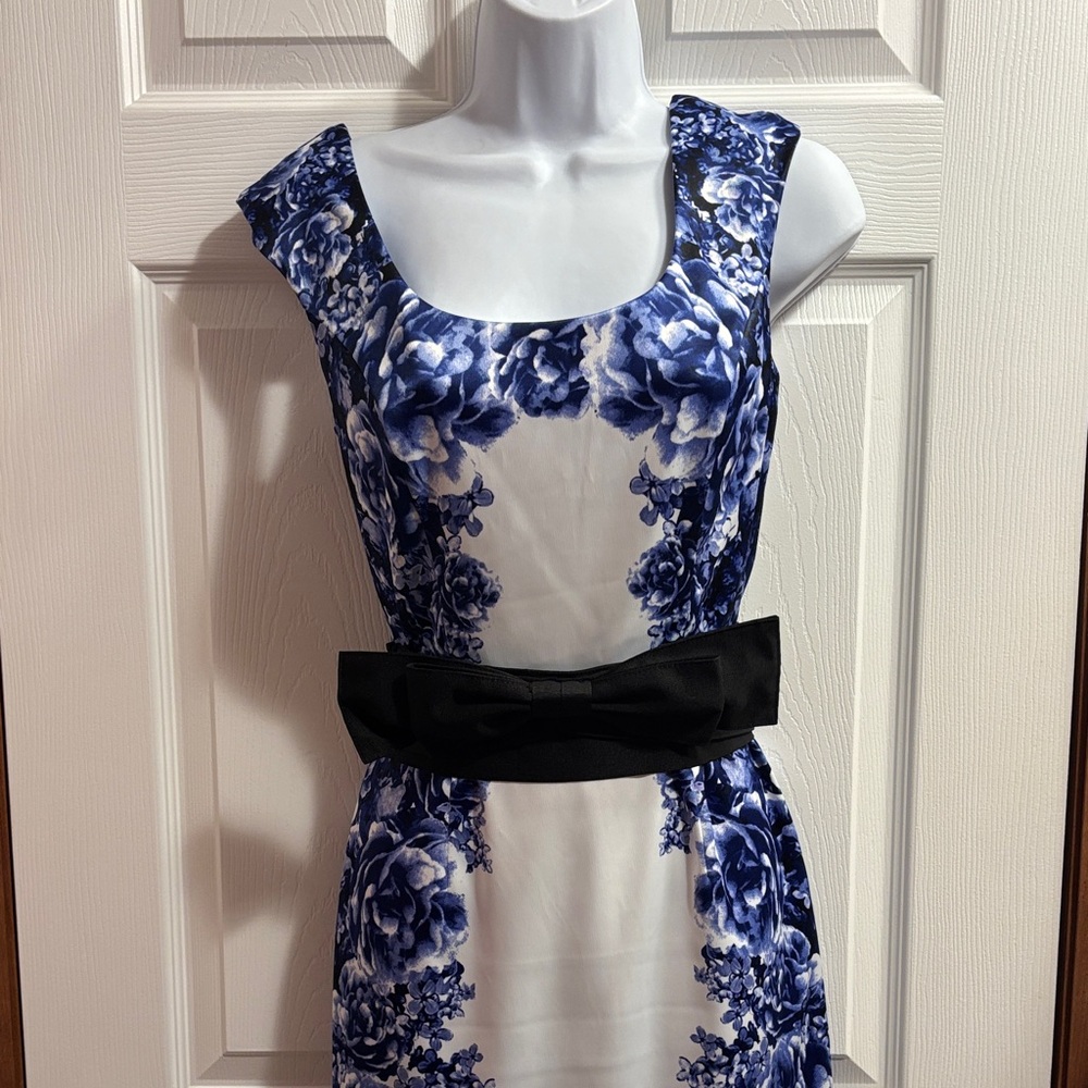White House Black Market Blue and Black Floral Midi Dress
